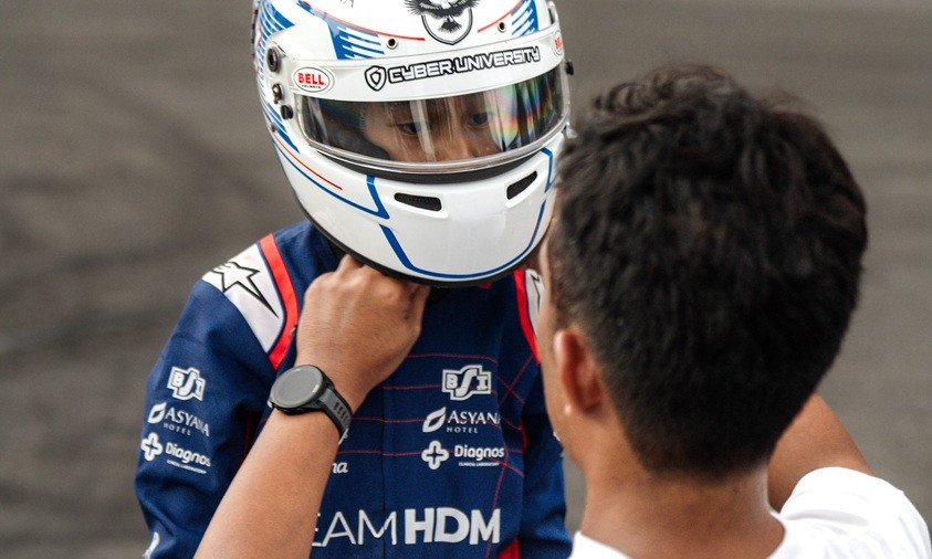 Kisah El di Lintasan Drift