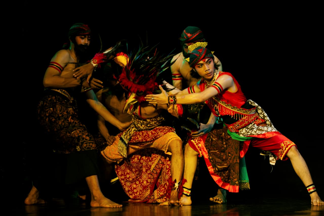 Penampilan Seni Pertunjukan Tradisional