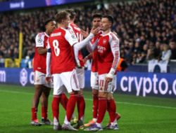 Brace Noni Madueke Antar Arsenal Bungkam Club Brugge, Tiket 16 Besar di Depan Mata