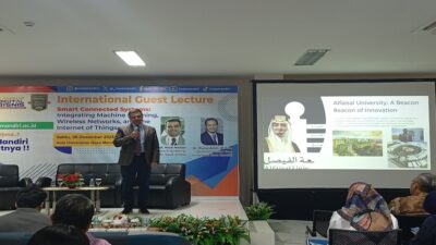 Tamu Internasional Universitas Nusa Mandiri tentang Smart Connected Systems yang menghadirkan Prof. Nidal Nasser sebagai narasumber utama.