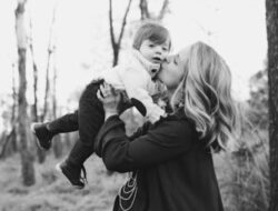 Berikut Daftar Lagu Spesial Hari Ibu yang Bisa Bikin Momen Kamu Makin Sendu