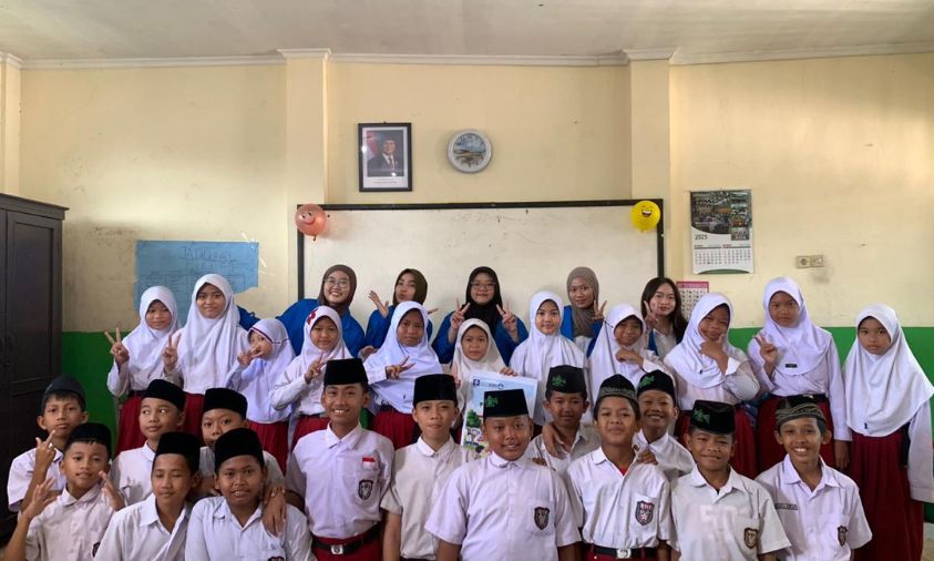 Murid- Murid SD Mekar Jaya