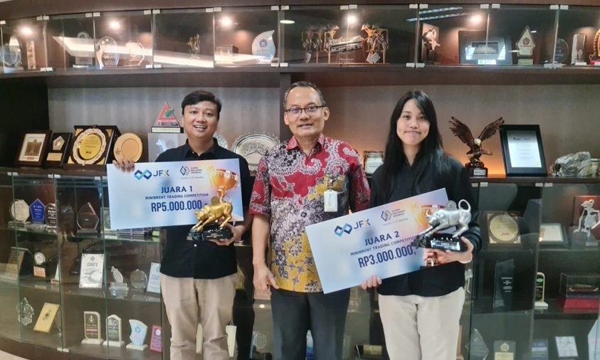 Juara Minibrent Trading Competition