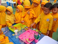 PresGo Science Day Hadirkan Pembelajaran Sains Seru dan Menyenangkan di KB–TK Prestasi Global