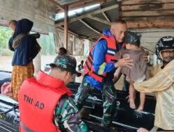 TNI Kirim Pasukan Untuk Evakuasi Warga yang Terjebak Banjir di Aceh Utara