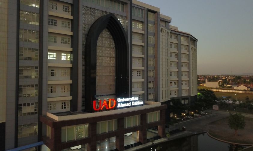 Universitas Ahmad Dahlan
