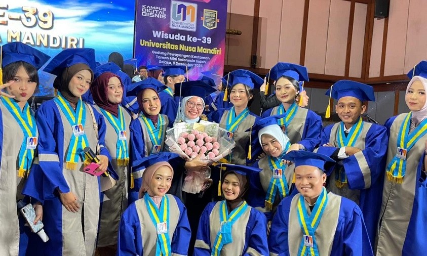 Wisuda ke-39 UNM Jadi Tonggak Bersejarah