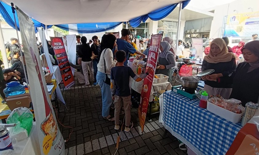 Entrepreneur Fest UNM 2025 Banjir Pengunjung