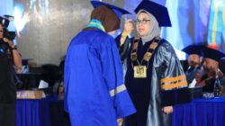Wisuda Perdana FEB UNM
