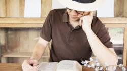 Pentingnya Mempelajari Filsafat dalam Kehidupan Sehari-hari dan Dunia Ilmu