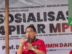 Prof. Rokhmin Dahuri  Lakukan Sosialisasi Empat Pilar Kebangsaan dan Penyaluran Traktor Roda Empat (TR4) Kementerian Pertanian untuk HKTI di Kecamatan Juntinyuat, Indramayu