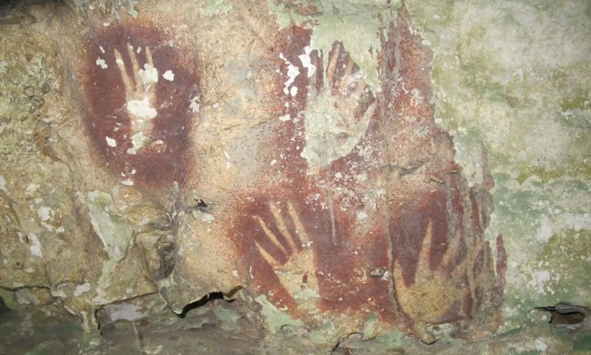 Cap Tangan Purba Pulau Muna