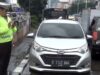 Terjebak Macet Banjir di Latumeten, Pengemudi Mobil Ditemukan Meninggal di Balik Kemudi