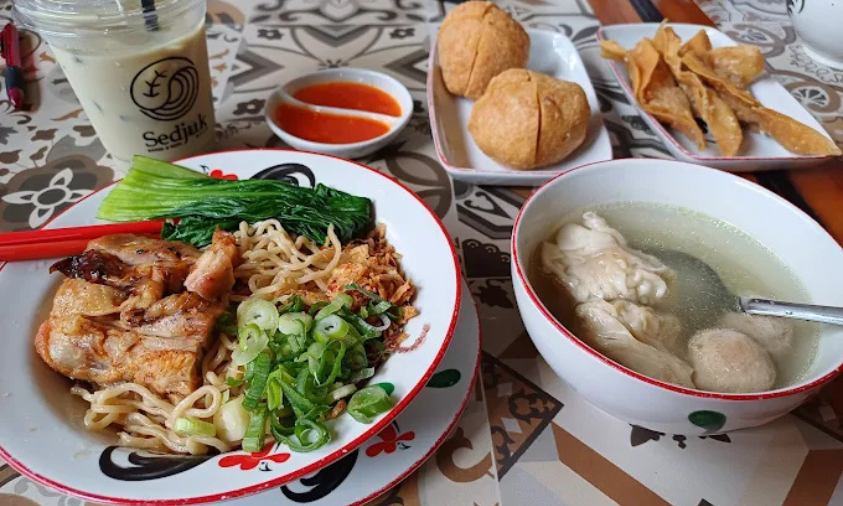 bakmi sedjuk & kopi