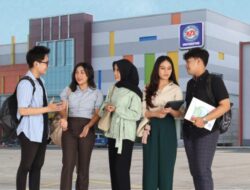 Bye-Bye Macet! Ini Rahasia Lulusan Informatika Bisa Kerja dari Cafe Sambil Keliling Dunia