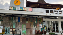 Ada Apa di Lantai Tiga Resto Kalibayem? Dari Ruang Parkir Jadi Ruang Cerita dan Kolaborasi