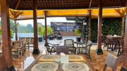 Resto Kalibayem Jogja dan Cara Orang Jogja, Menemukan ‘Jeda’ di Atas Awan: Pendopo Langit dan Kopi Joss Penawar Lelah