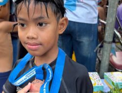 Izzar, Siswa Sekolah Prestasi Global-Depok, Raih Juara Renang Gaya Bebas Fins Tingkat SD Se-Jawa Barat