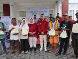 Bersama CIMB Niaga Syariah, BMH Yogyakarta Salurkan Paket Buka Puasa kepada Mayarakat Dhuafa