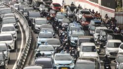 Bukan Hanya Menahan Lapar, Ini Ujian Terberat Pengendara Saat Puasa di Jalanan