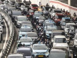 Bukan Hanya Menahan Lapar, Ini Ujian Terberat Pengendara Saat Puasa di Jalanan