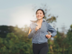 5 Jenis Olahraga yang Paling Cocok Bagi yang Sibuk Kerja atau Kuliah