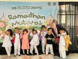 KB-TK Bina Insani Laksanakan Tarhib Ramadhan, Pawai Sambil Membawa Hasil Karya Bertema Ramadhan