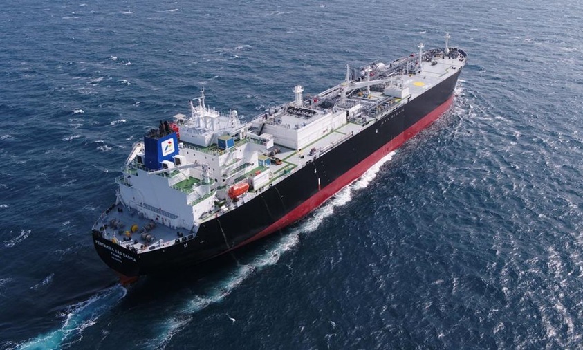 Kapal Pertamina Lolos