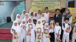 CURE (Care for Surrounding): SIT Fajar Hidayah Tebar Kepedulian di Yayasan Taman Mandiri Syariah Cileungsi