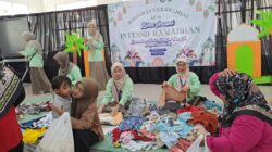 KB-TK Bina Insani Gelar Bazar Murah, Warga: Alhamdulillah  Bisa Beli Pakaian dan Mainan buat Cucu dengan Harga Murah