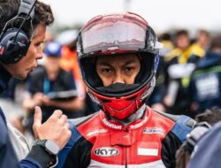 Kiandra Ramadhipa Rebut Kemenangan Perdana di Red Bull MotoGP Rookies Cup