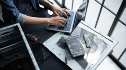 Strategi Mencetak Talenta Digital Unggul: Pentingnya Kolaborasi Kampus dan Industri