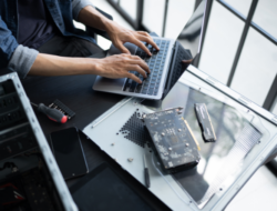 Strategi Mencetak Talenta Digital Unggul: Pentingnya Kolaborasi Kampus dan Industri