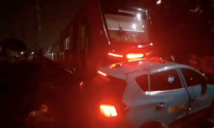 Laka Kereta Bekasi Timur