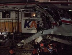 Tragedi Laka Kereta di Bekasi Timur: Saat Harapan Pulang Merebahkan Lelah Justru Berakhir dalam Pelukan Duka