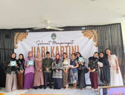 Peringati Hari Kartini, KB-TK Bina Insani Gelar Pawai dan Lomba Memasak Nasi Goreng