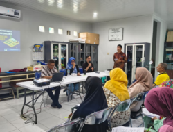Cegah Dampak Gadget pada Anak, Dosen UBSI Beri Edukasi Kader Posyandu Tangerang