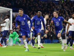 Chelsea Bekuk Tottenham 2-1, Spurs Belum Aman dari Zona Merah Premier League