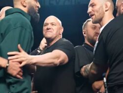 Sean Strickland Tumbangkan Khamzat Chimaev dan Rebut Sabuk UFC