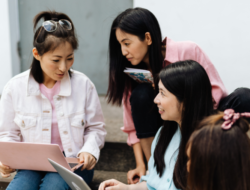 Pentingnya Belajar Bahasa Inggris di Era Digital