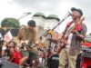 Efek Rumah Kaca Tampil di Aksi May Day 2026, Buruh Nyanyi di Depan DPR