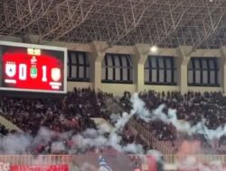 Persipura Gagal Promosi, Kericuhan Pecah di Stadion Lukas Enembe