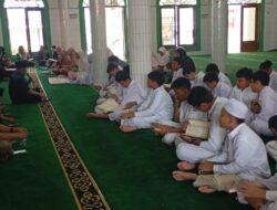 SD Bina Insani Gelar Khataman  Al-Qur’an  Siswa Kelas 6