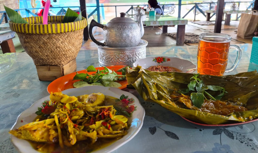 warung ahok