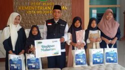 Lebaran Yatim Bersama BMH, Puluhan Anak Yatim Mojokerto Terima Bingkisan Muharram