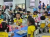 Makan Siang Bersama Jadi Pelajaran Berharga Siswa Sekola Prestasi Global di Acmar School