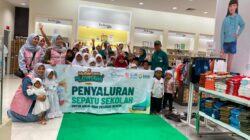BMH Berkolaborasi dengan YBM PLN UPT Gresik Salurkan Program “Muharram Melangkah 1448 H, Sepatu untuk Negeri”