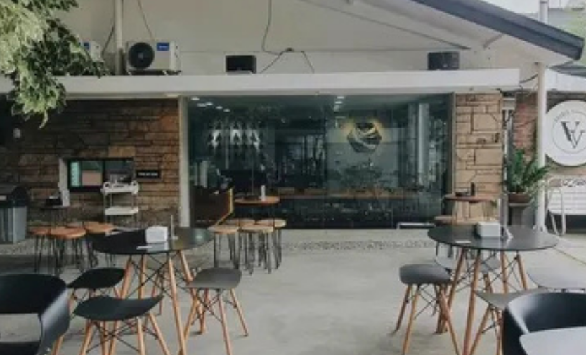 Double V Coffee & Eatery