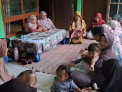 Satu Hari, Dua Dusun: Kelompok 13 “Aksara Bhakti” Hadir Serentak di Majelis Ta’lim dan Posyandu