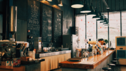 10 Cafe Live Music di Jakarta Timur yang Seru untuk Nongkrong
